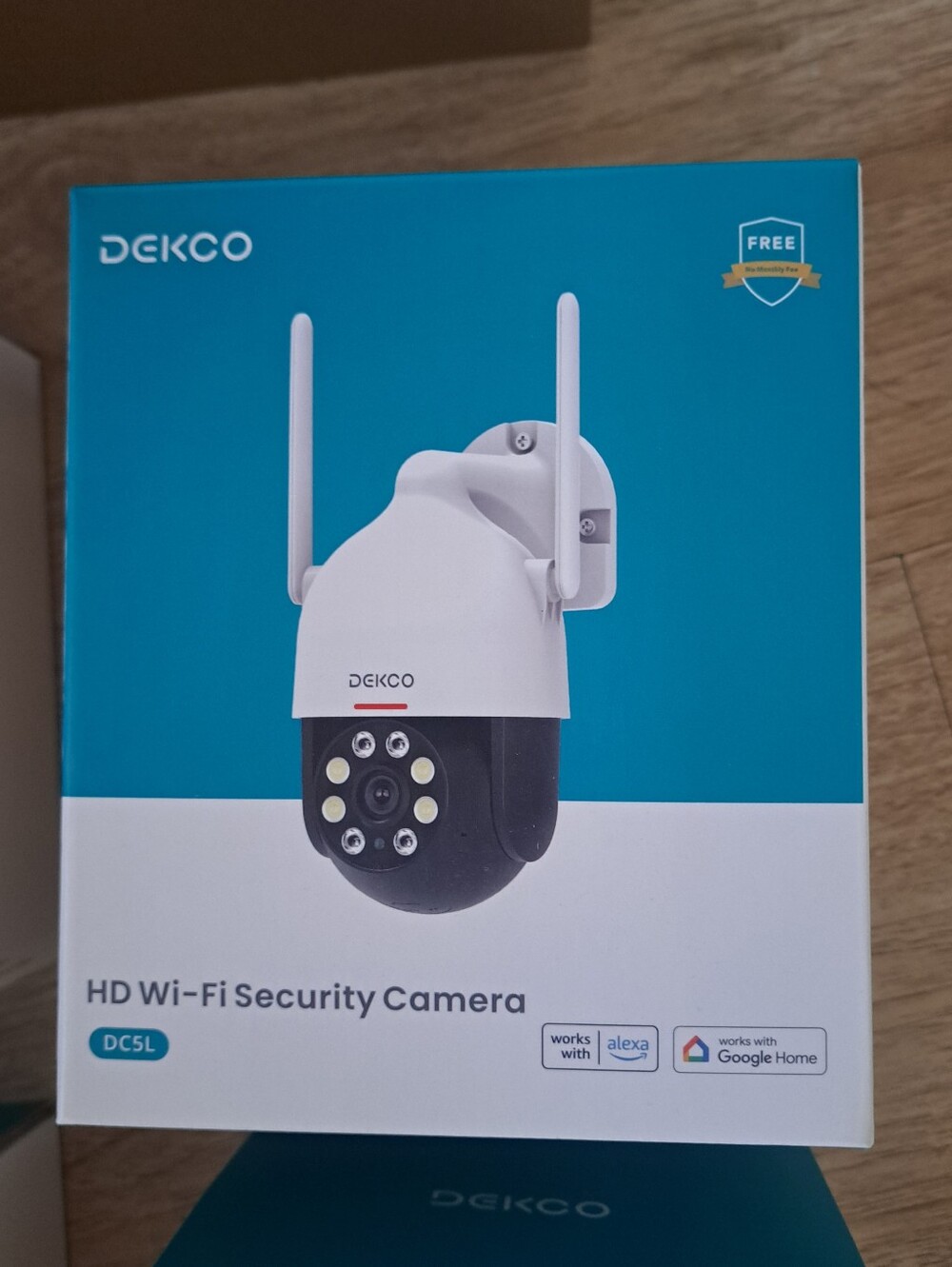 DEKCO White Wi‑Fi Security Camera - 4 Pack - Picture 4 of 6